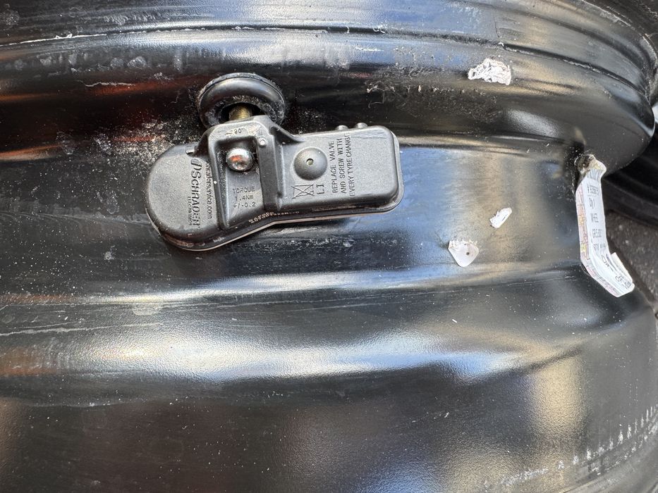 Felgi stalowe 16 Trafic Vivaro Talento 5x114,3 6Jx16  Czujniki TPMS