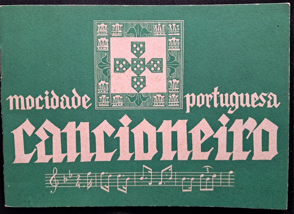 Livro de música da mocidade portuguesa  "cancioneiro"
