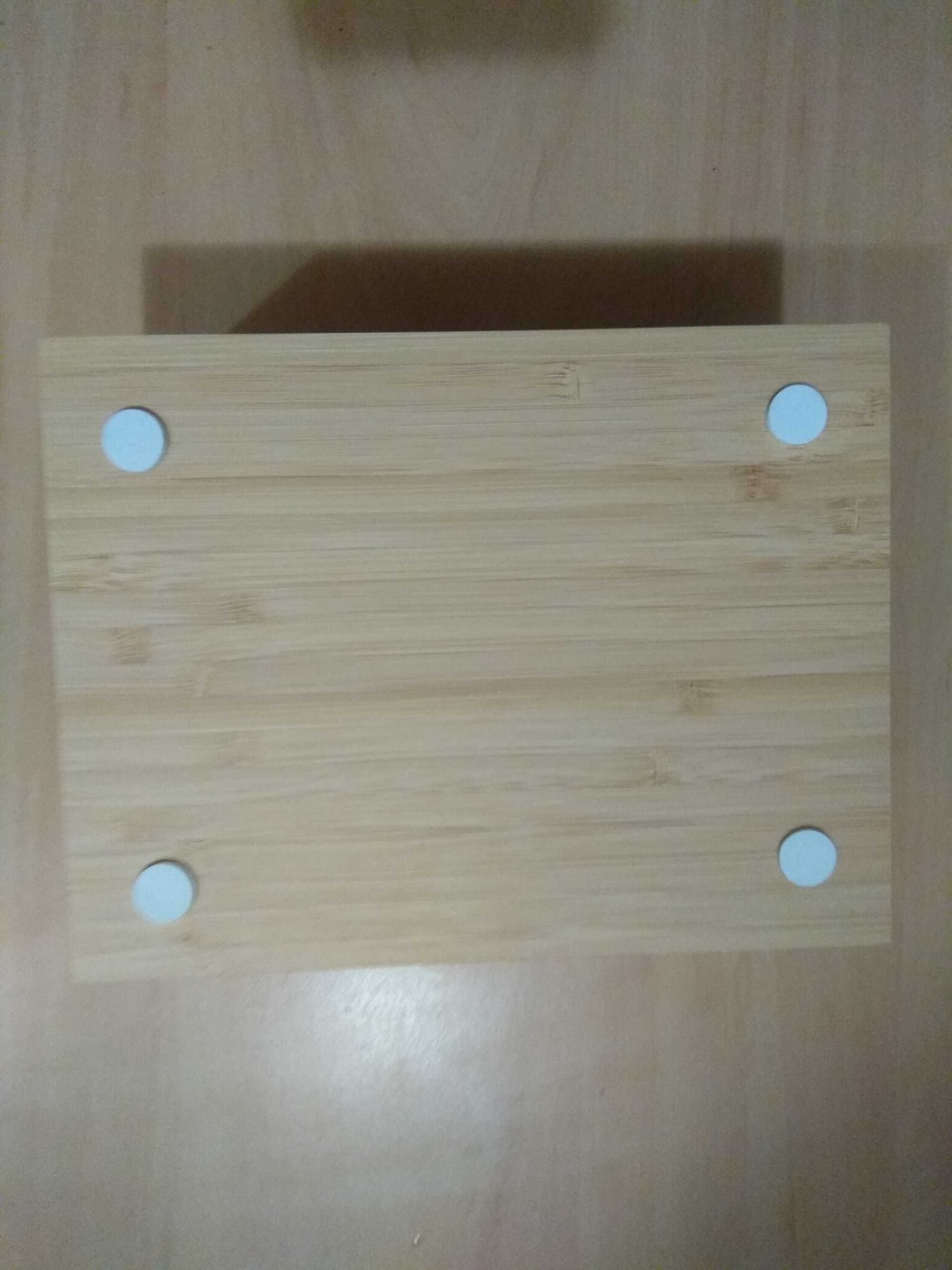 Бамбукова зарядна док станція Bamboo