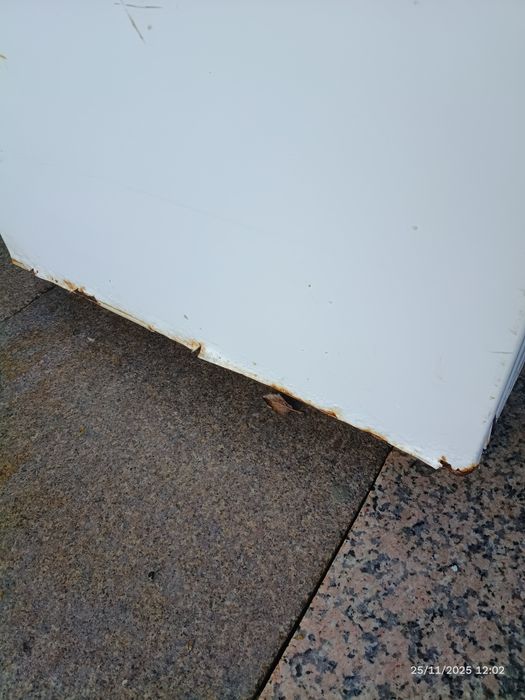 Frigorífico usado acessível