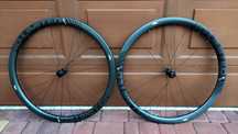 Koła No Limited Pro Race 38 Disc Sztywne Osie 1440g Tubless z 4700zł