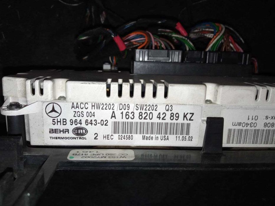 Центральна консоль блок клімату кнопок Mercedes ML W163 A1638204289 KZ