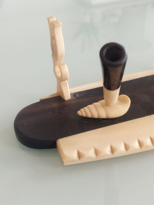 Conjunto de secretária antiga em madeira de ébano...