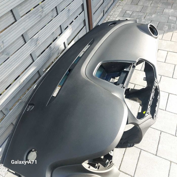 Regeneracja naprawa deska rozdzielcza Renault Captur