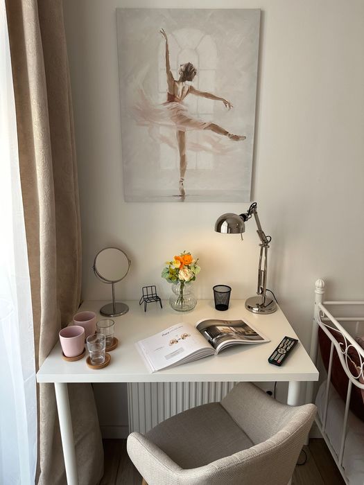 Piękny pokój z balkonem w Centrum Gdyni (stałe opłaty)