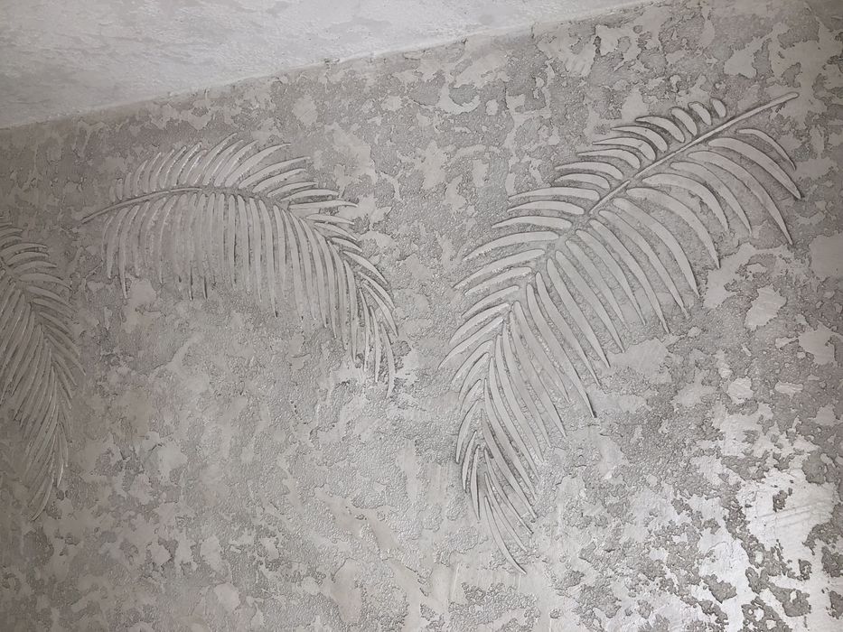 Барельєф, Декоративна штукатурка.