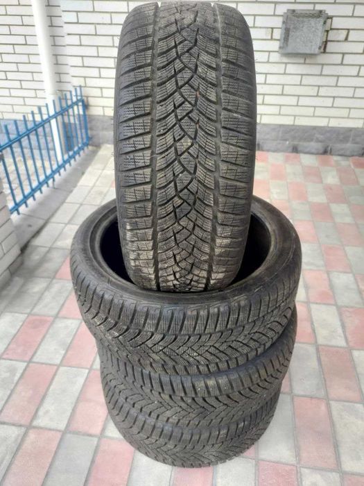 Goodyear Ultragrip Performance+ 225/40 R18 2022рік 8мм Made in Germany