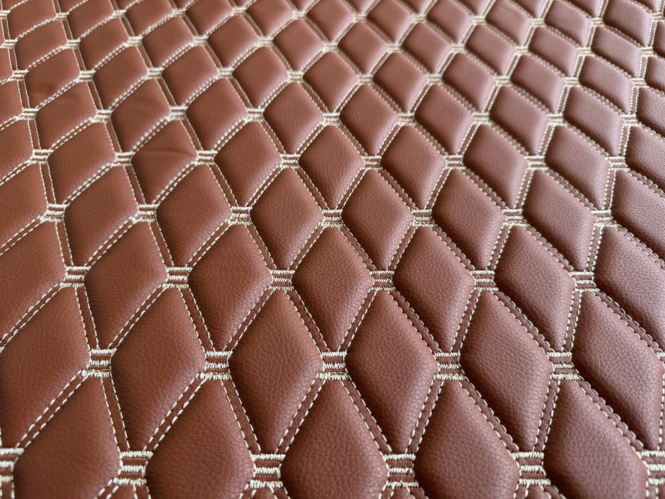 Dywaniki dywany pikowane eko skóra Volvo Scania Daf Mercedes Man Reno