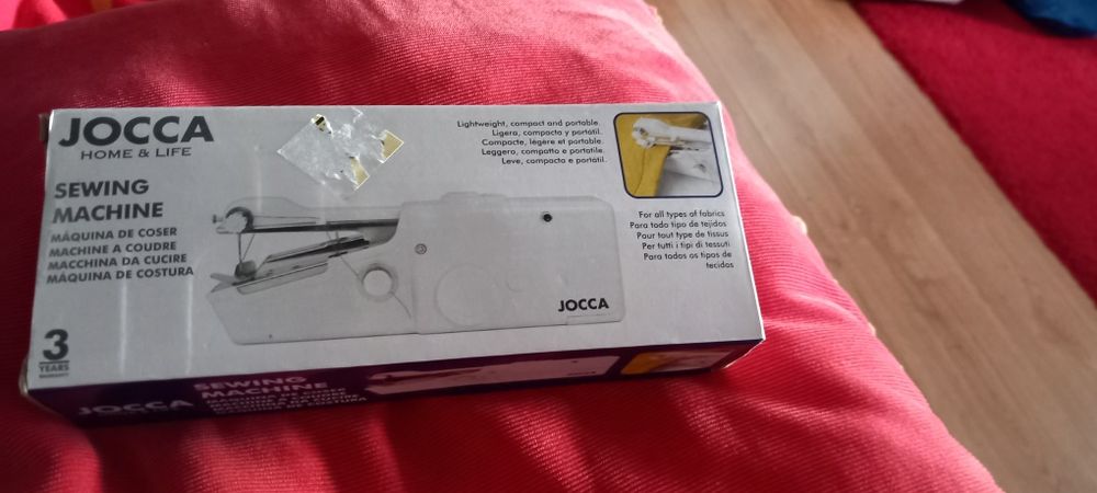 Maquina pequena custura,nova