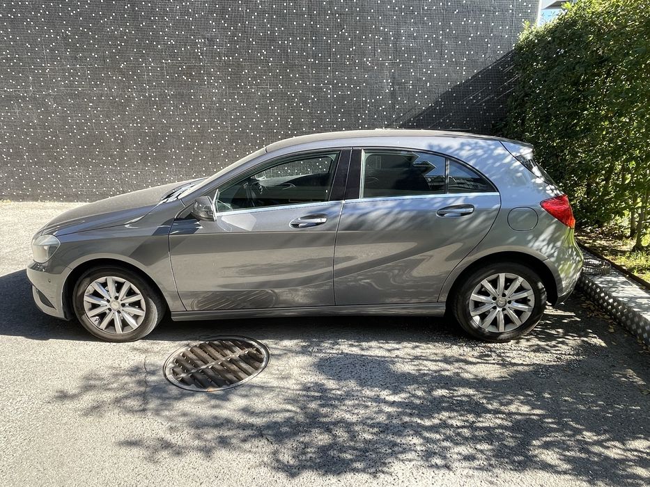 Mercedes-Benz A180 CDI • 2012 • 208.698 km • Excelente estado