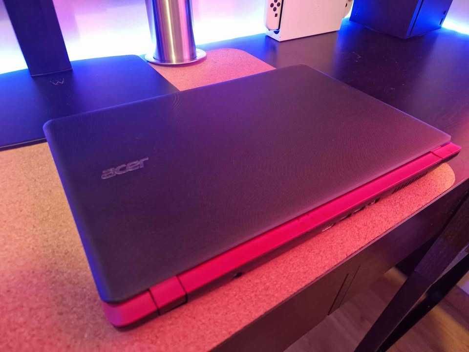 Portátil Acer Aspire ES 15 (para reparo ou peças)