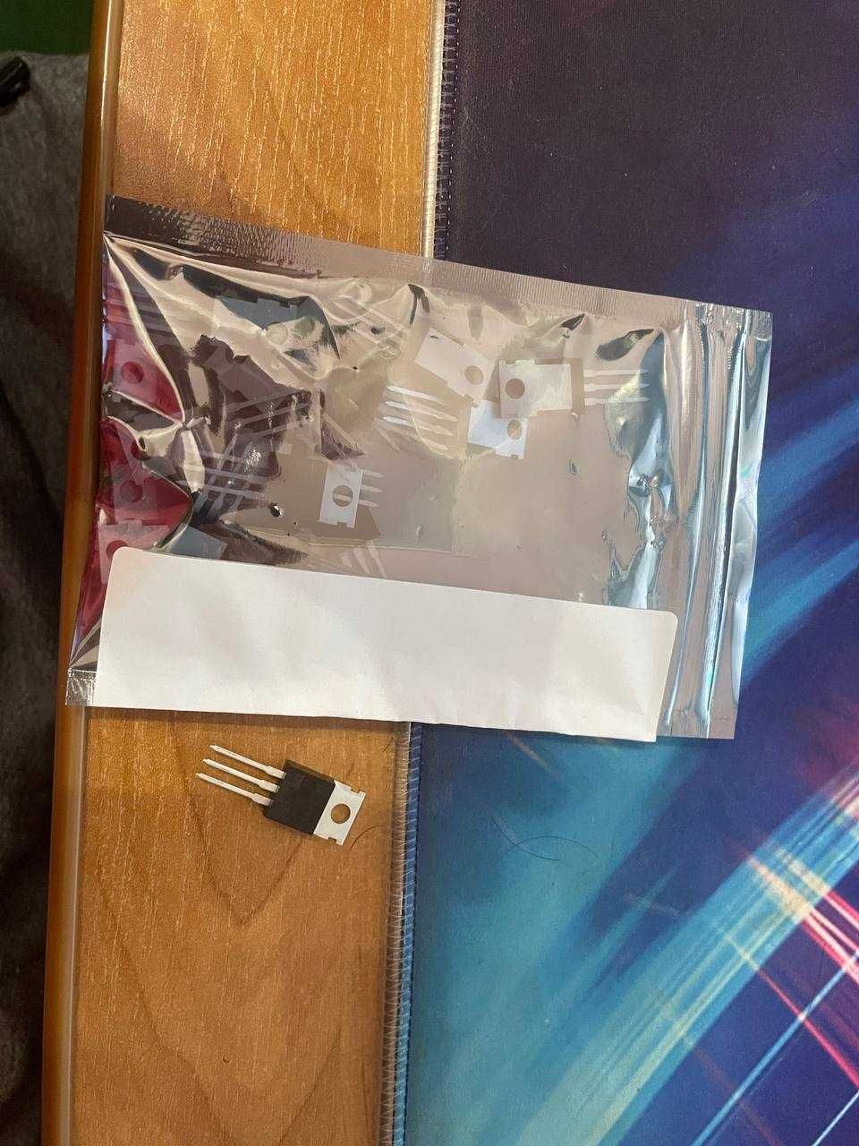 Транзистор IRLZ44N 19 штук