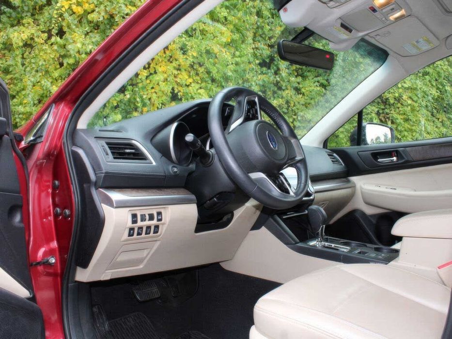 Subaru Outback Limited      2018