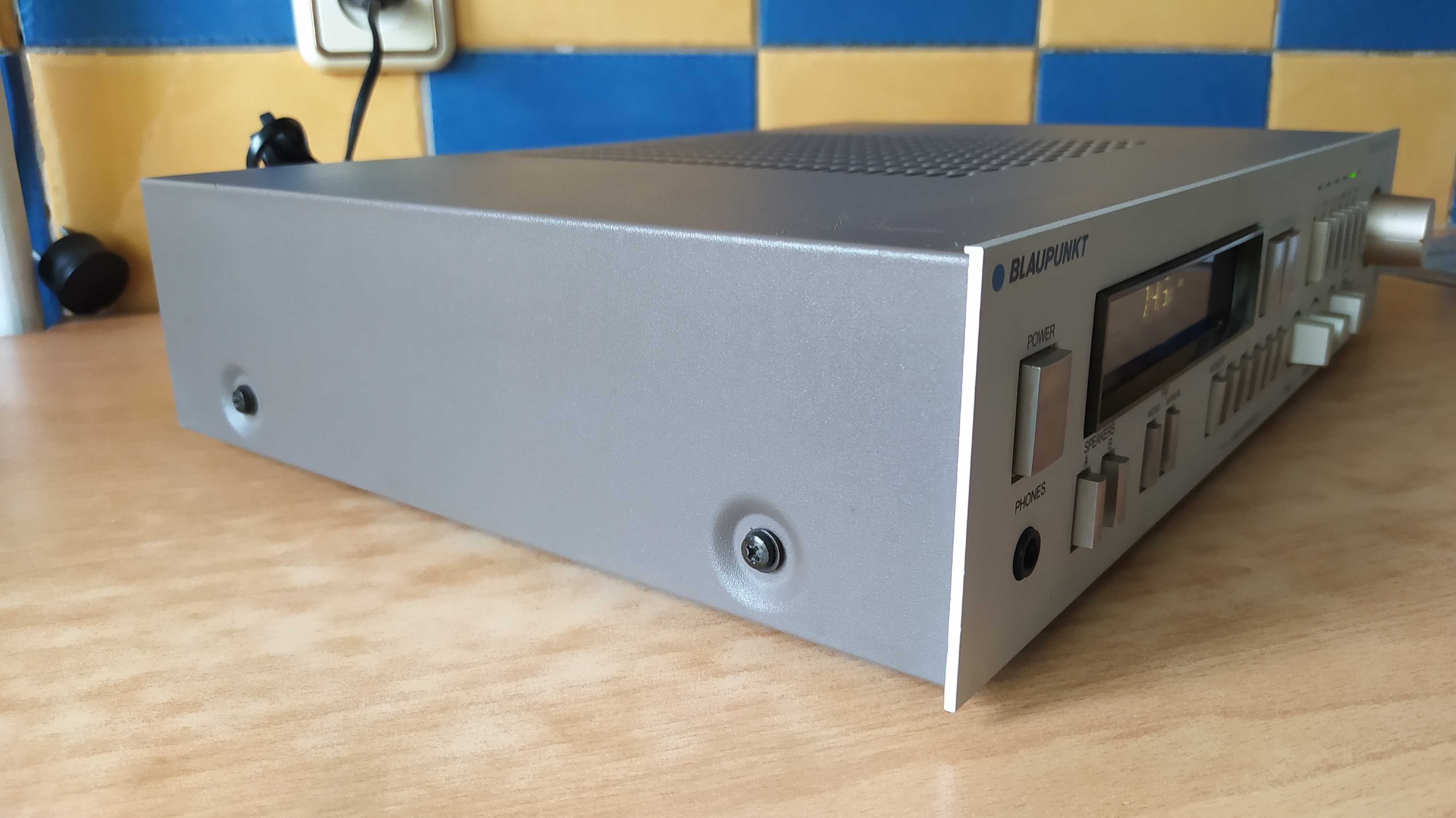 Ресивер Blaupunkt R-4200 Receiver