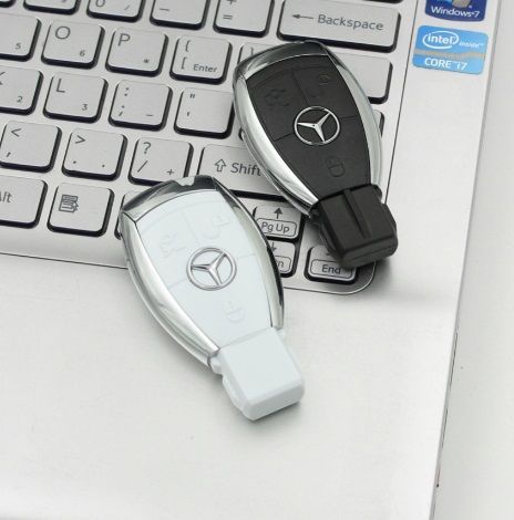 Pendrive Mercedes 4GB, 8GB ou 16 GB