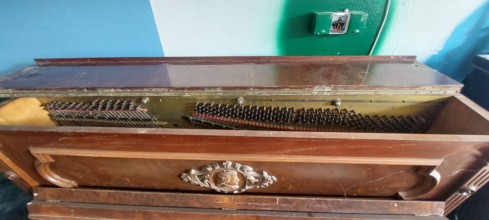 Sprzedam pianino
