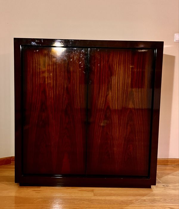 Móvel louceiro aparador em madeira maciça