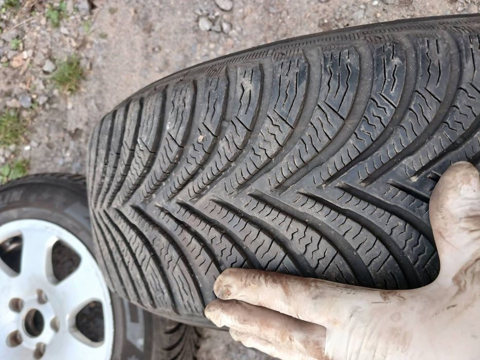 Диски 5/112 з зимовою резиною 195/65 R15