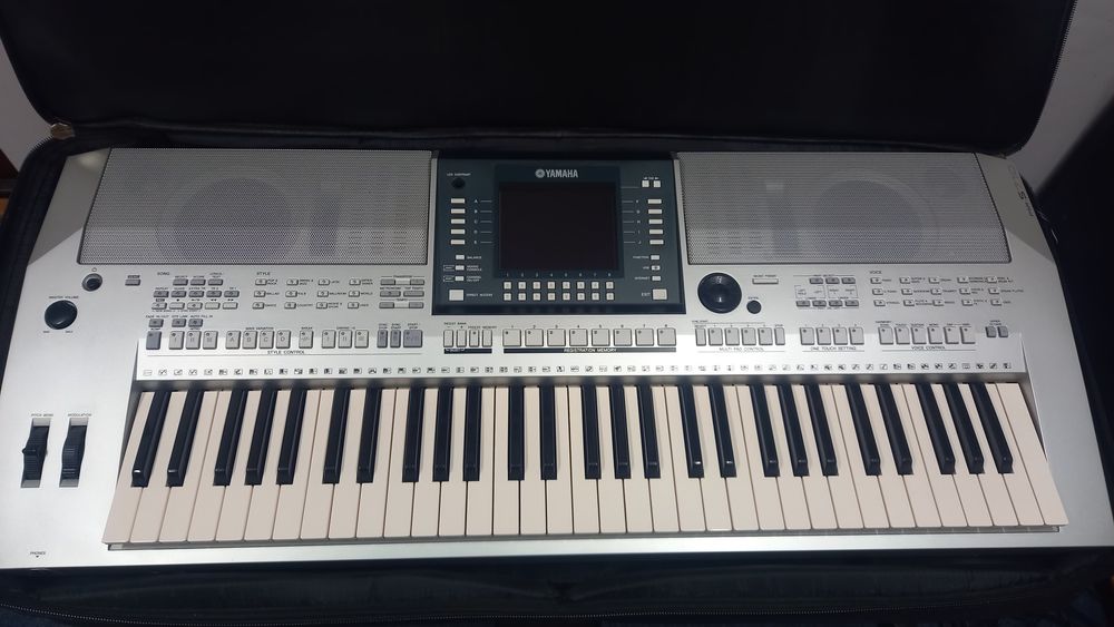 Keyboard Yamaha PSR s710
