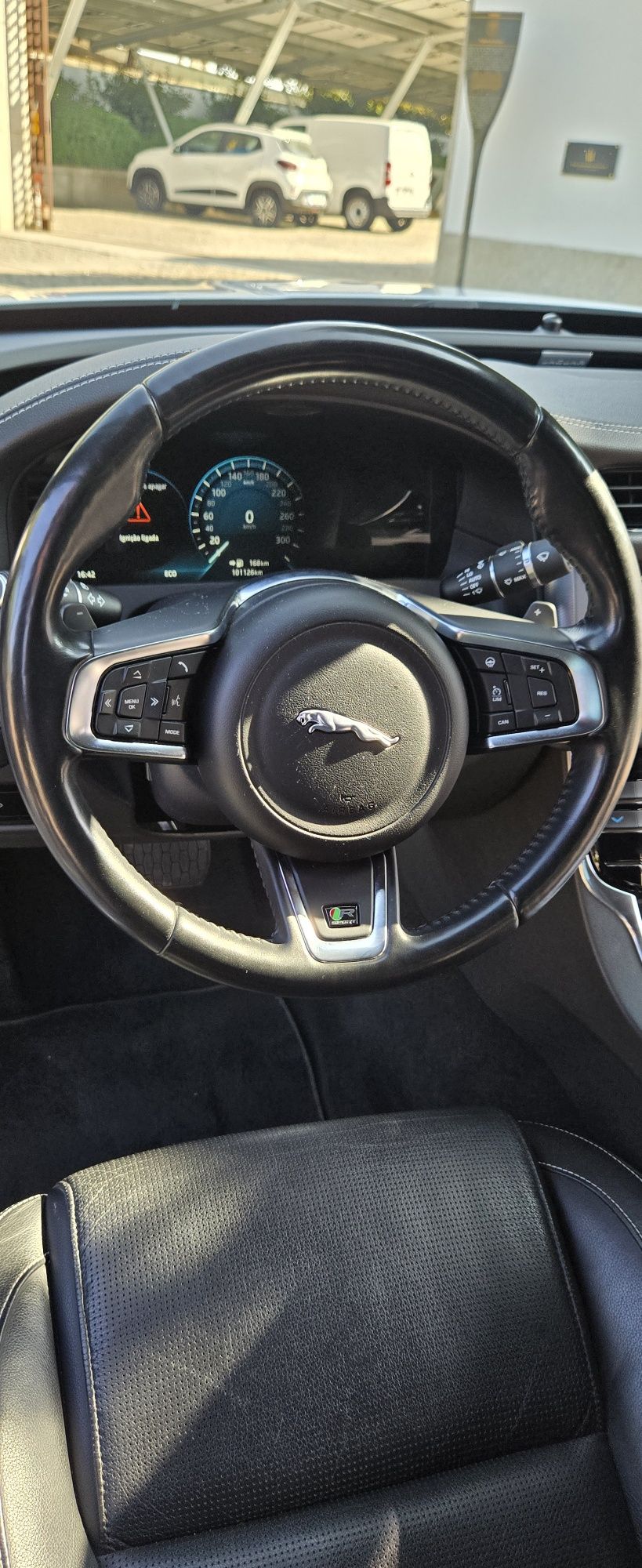 JAGUAR XF AUT. 2.0d 190cv - R SPORT - 2016 - FULL EXTRAS - C/Novo