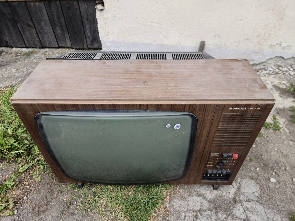 Telewizor unitra T50 05 klasyk do ozdoby wystawa