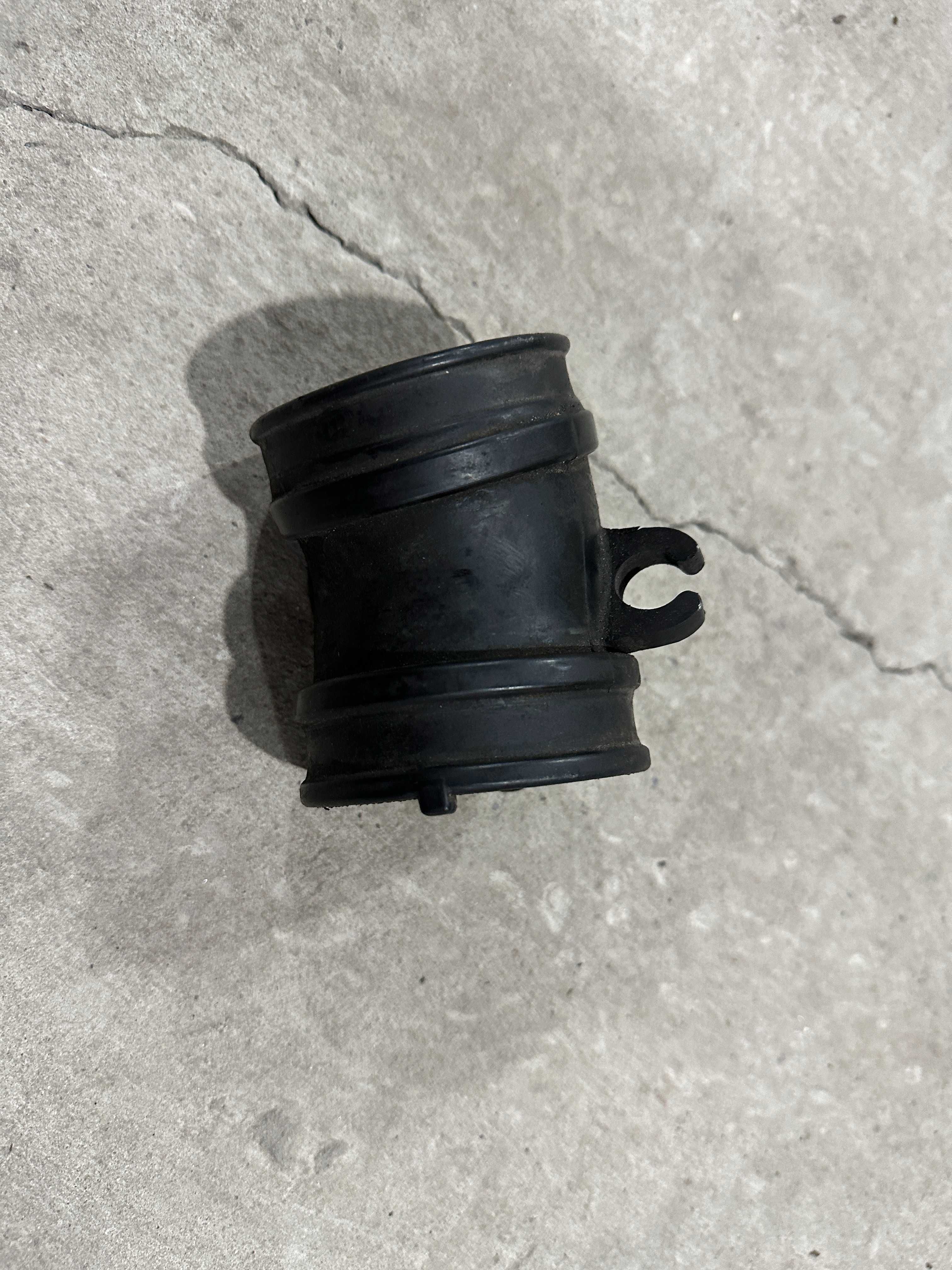 Патрубок воздушного фильтра Opel Astra F 1.8i 16V 90466853