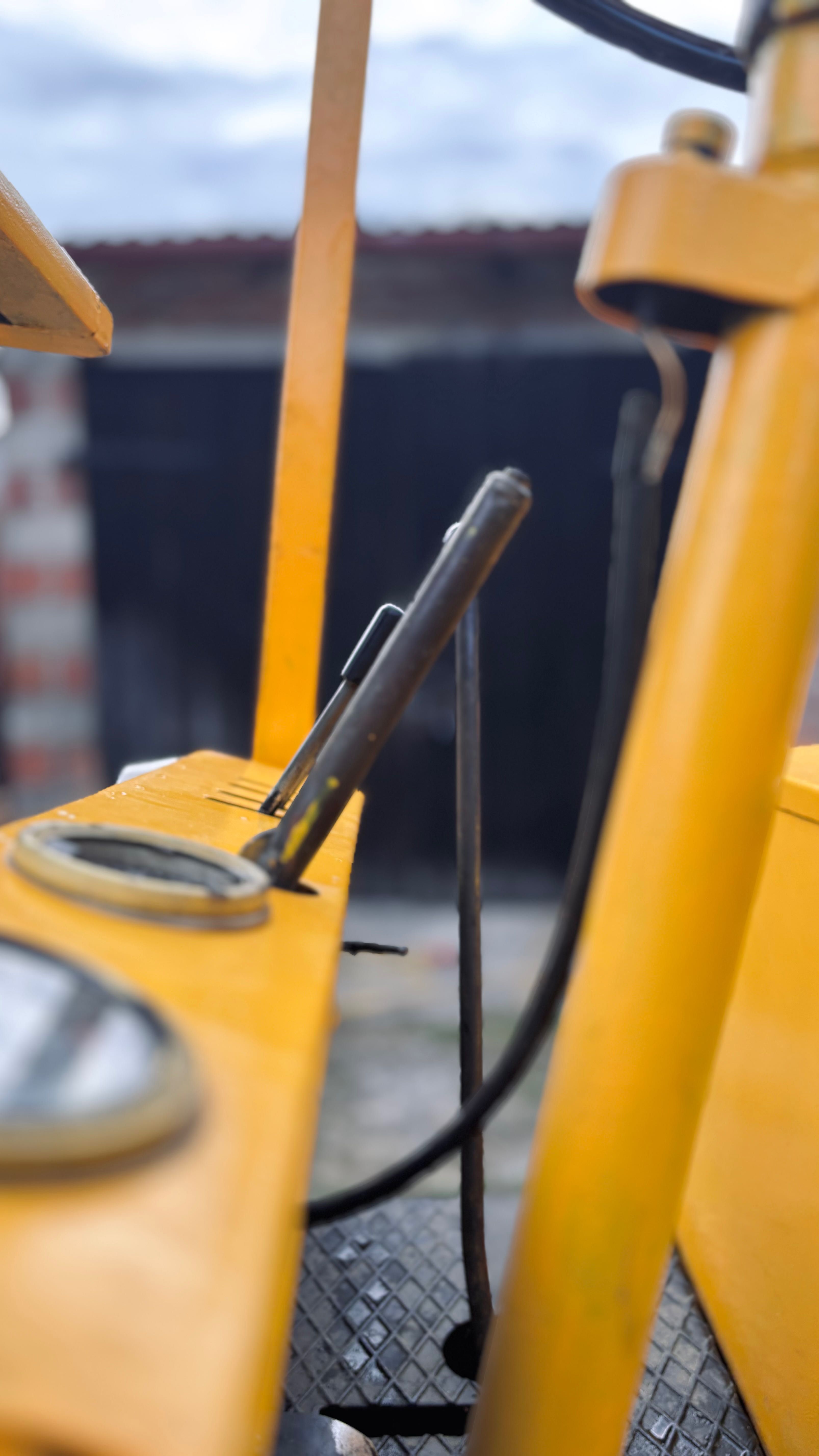Wózek widłowy rak Suchedniów c330