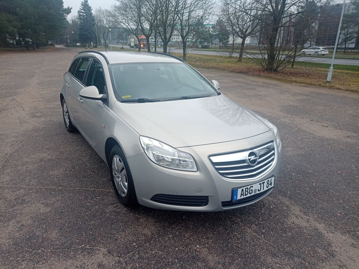 Opel Insignia 1.6 Benzyna Idealny bezwypadek