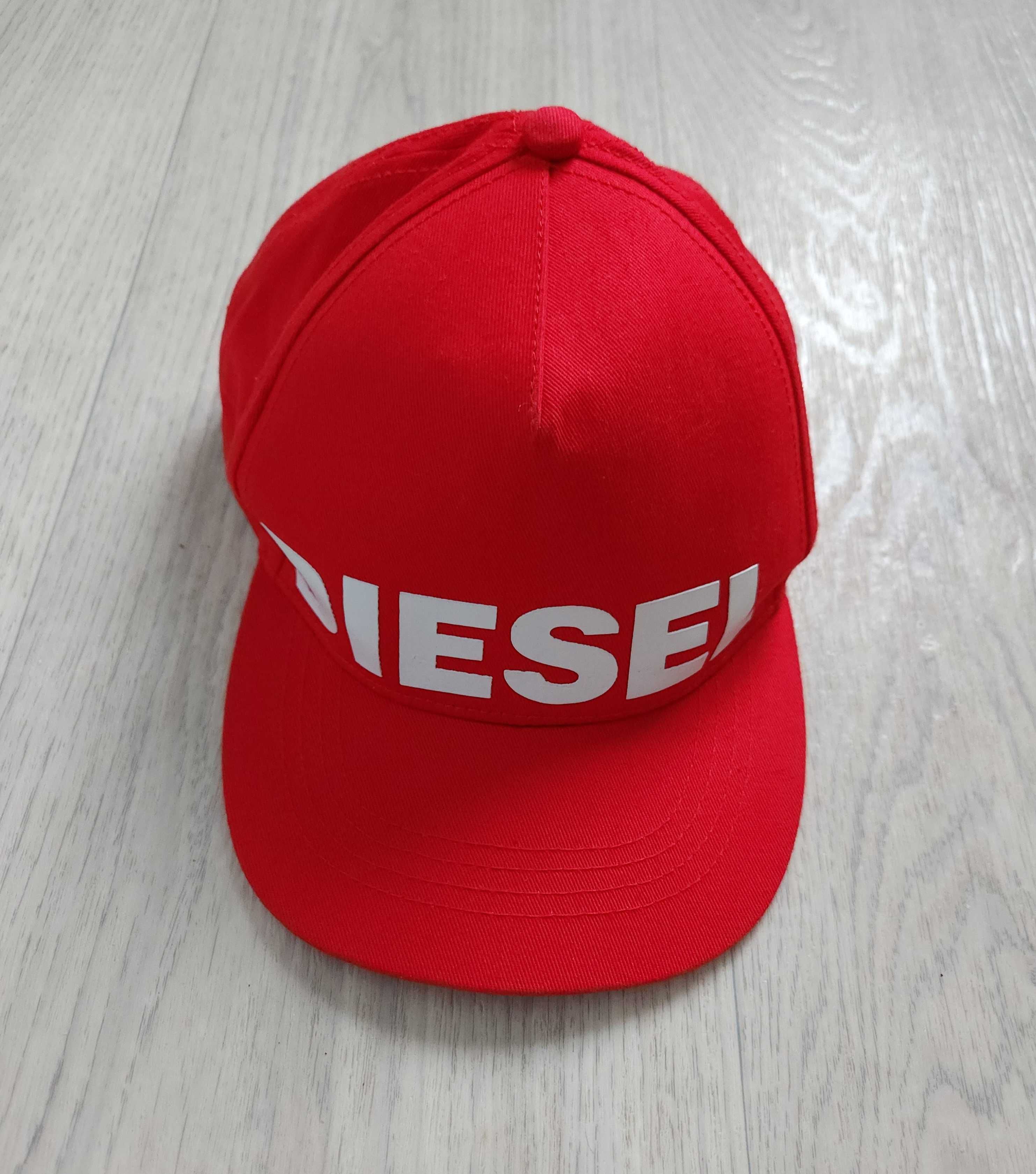 Diesel бейсболка