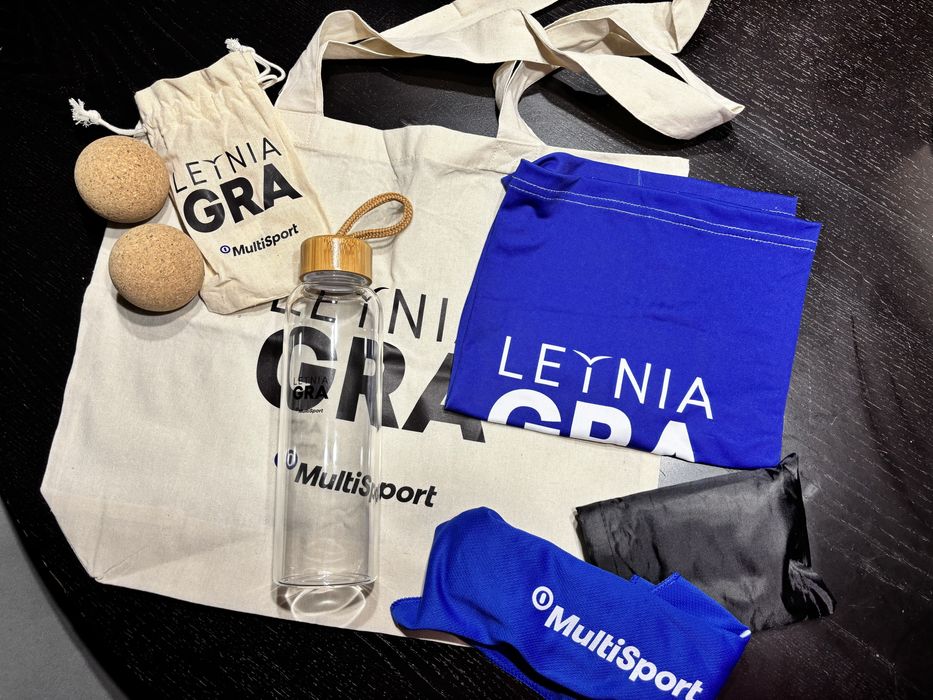 Zestaw sportowy na silownie, recznik, pileczki, opaska, bidon, torba