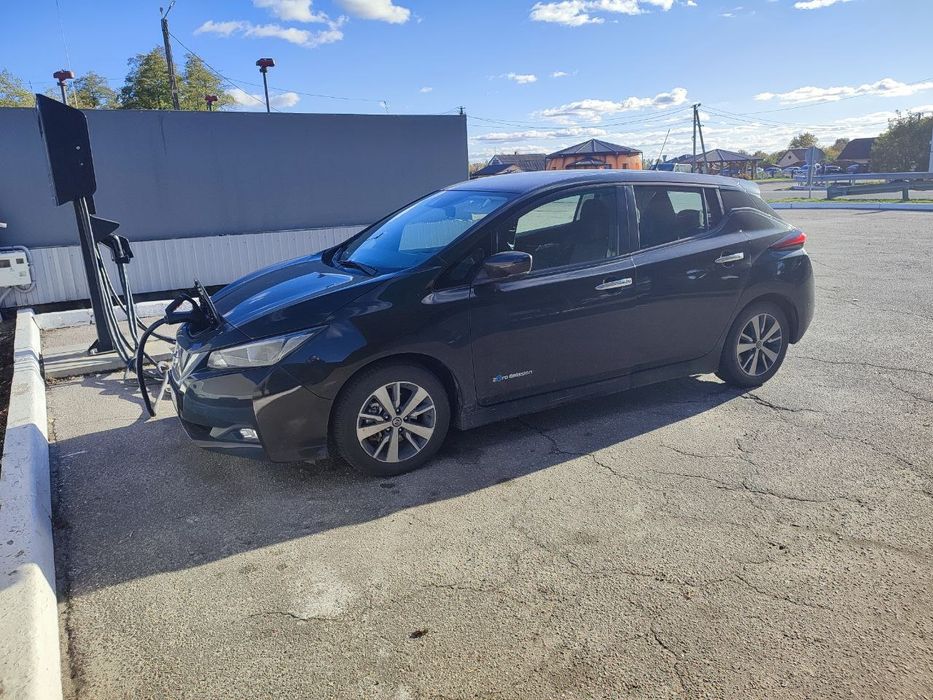 Оренда Nissan Leaf 40 kWt (аренда такси)