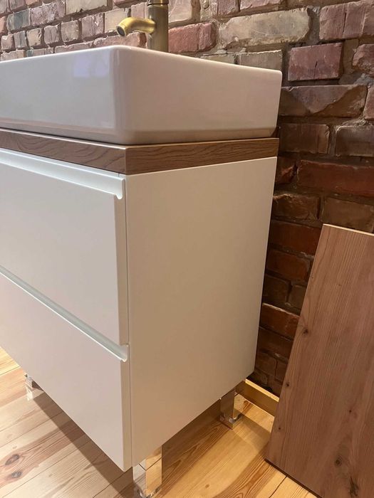 Szafka łazienkowa z umywalką Roca Gap