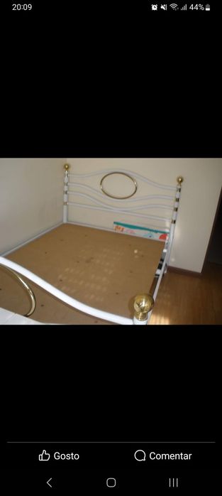 Cama casal usado sem estrado e sem colchão