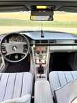 Mercedes-Benz W124 2.0 LPG | Klasyk   Manual