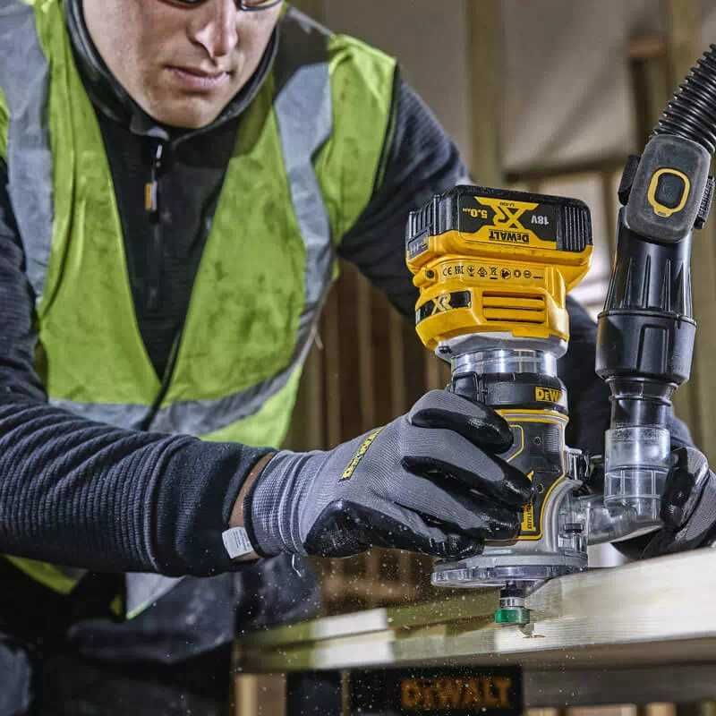 DeWALT DCW604 Фрезер\2 базы\Упоры\6.35-8 цанга\гарантия