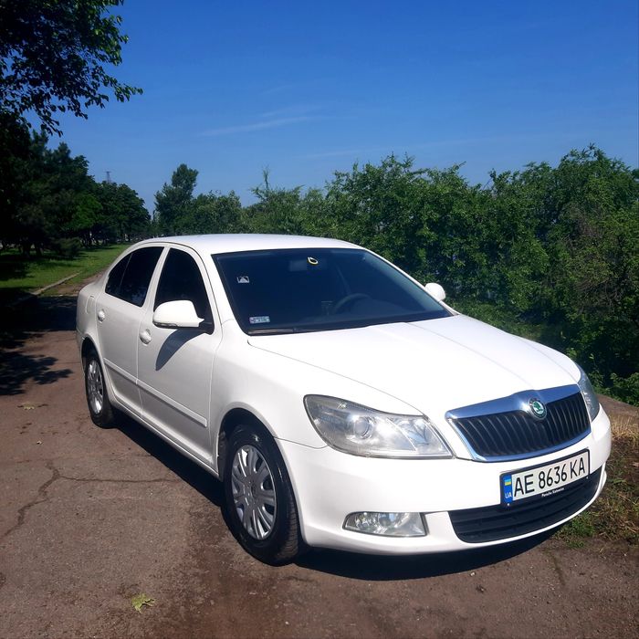Шкода Октавия 2012 года