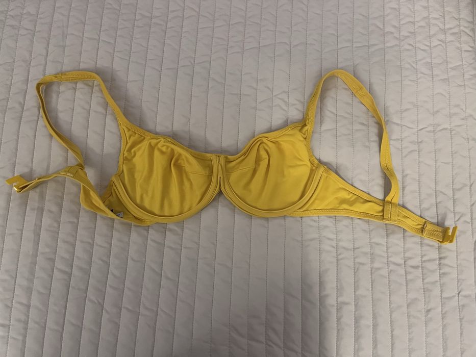 Parte de cima biquini Calzedonia amarelo