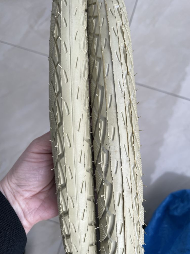 Opona 2 x opony nowe Deli Tire 20 x 1,75 kremowe beżowe