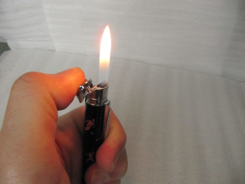 Зажигалка газовая, ручка, перезаправляемая, пламя, новая