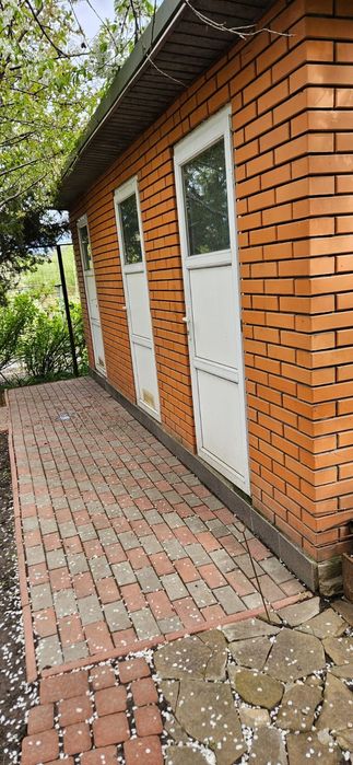 Продажа будинку в центрі с. Старі Безрадичи, Обухівський район