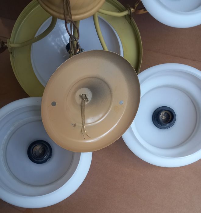 Люстра большая на 7 лампочек