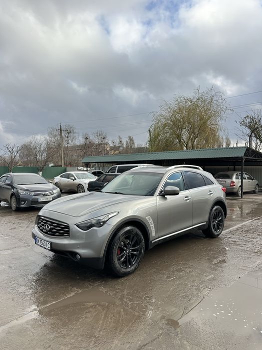 INFINITI FX35 3.5 газ бензин