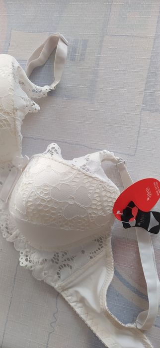 Biustonosz/stanik 75D