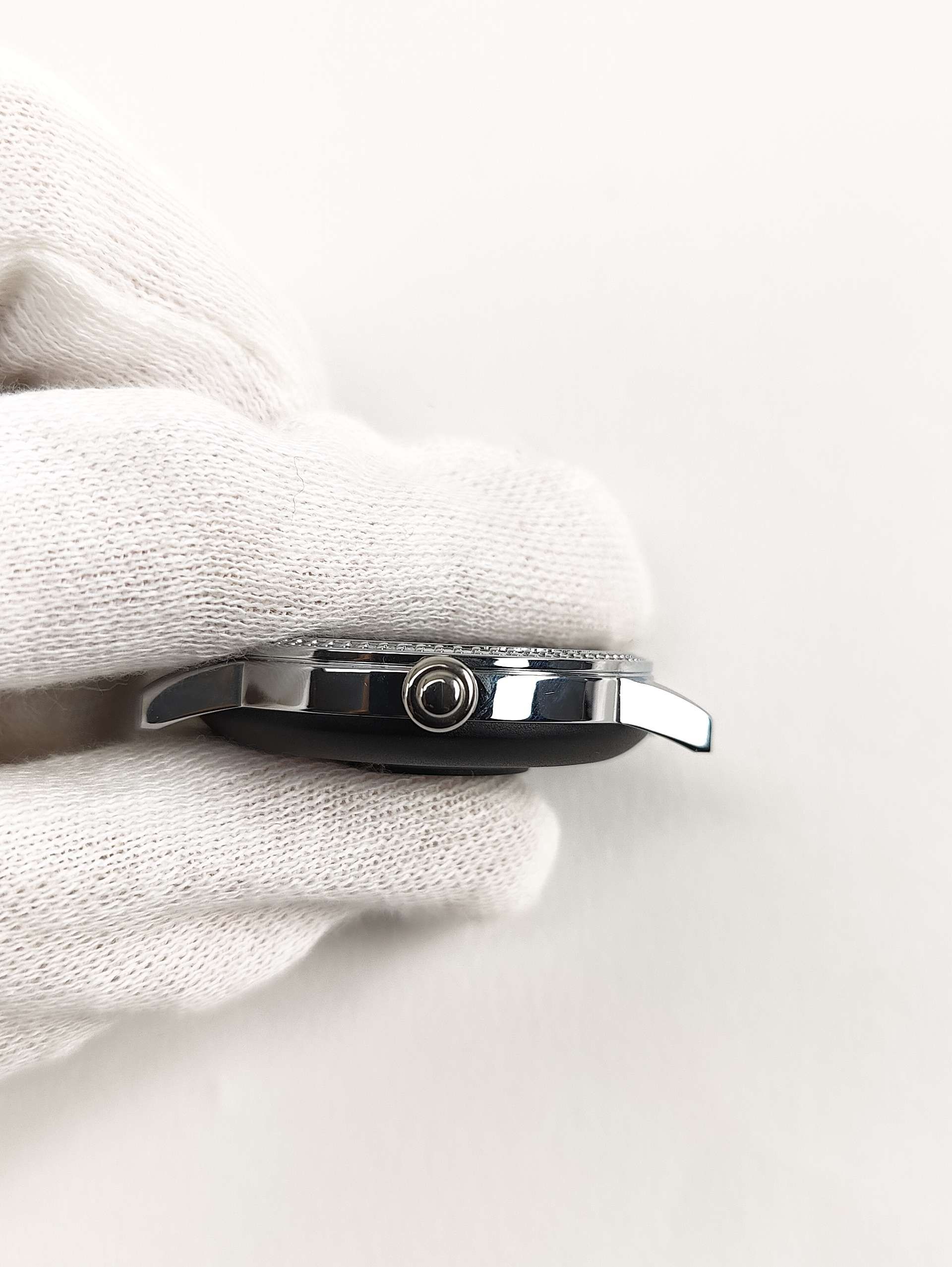 Smartwatch Carneo Gear + 2 srebrny