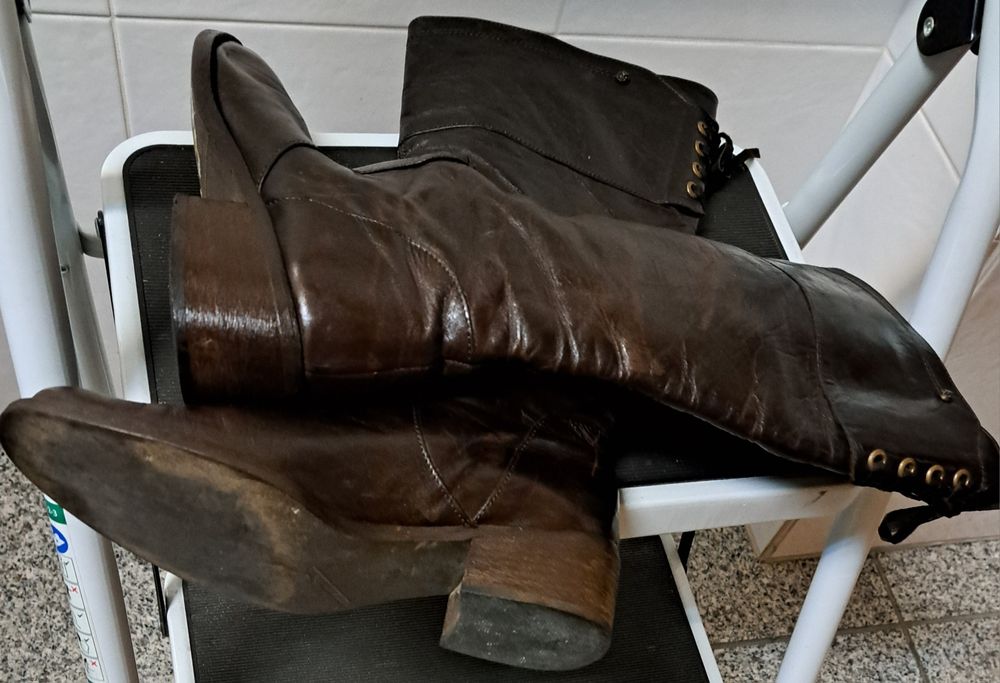 Botas Senhora T.36-Cano alto com  34cm em Pele
