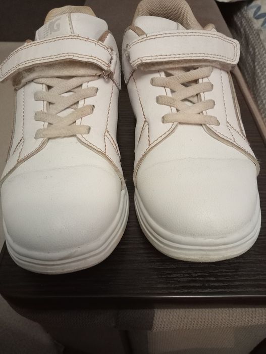 Продам кросовки для дівчинки