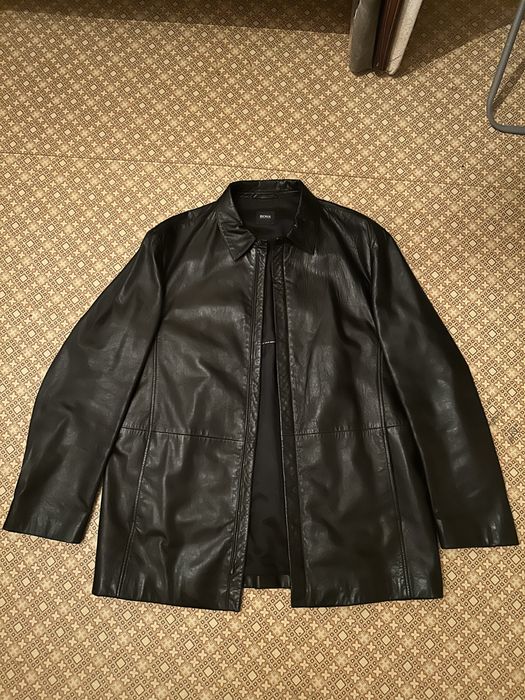 Hugo Boss кожанная куртка