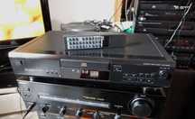 Odtwarzacz płyt CD SONY CDP XE 300/optical -pilot