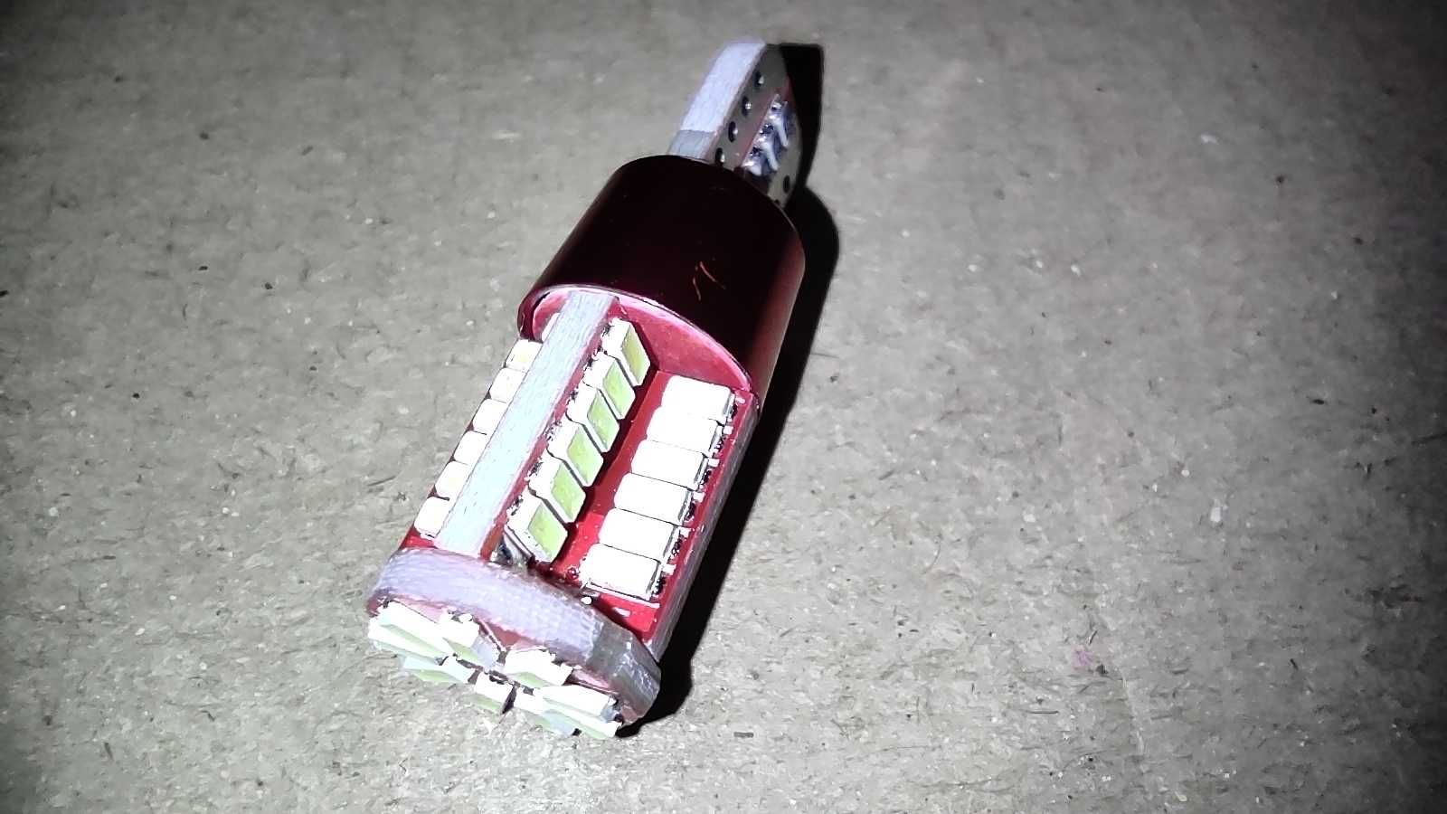 Лампочка Led автомобильная поворотная Т10