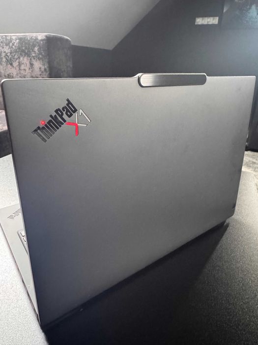 ThinkPad Lenovo ThinkPad X1 Carbon 12 Gen 11 Pro. 32 MB. 1 TB